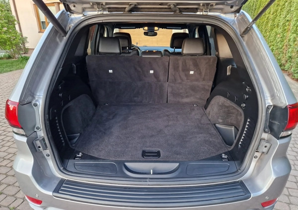 Jeep Grand Cherokee cena 139900 przebieg: 72400, rok produkcji 2020 z Drzewica małe 67